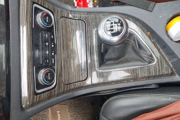 Used Zotye T600 2014 1.5T Manual Luxury Model
