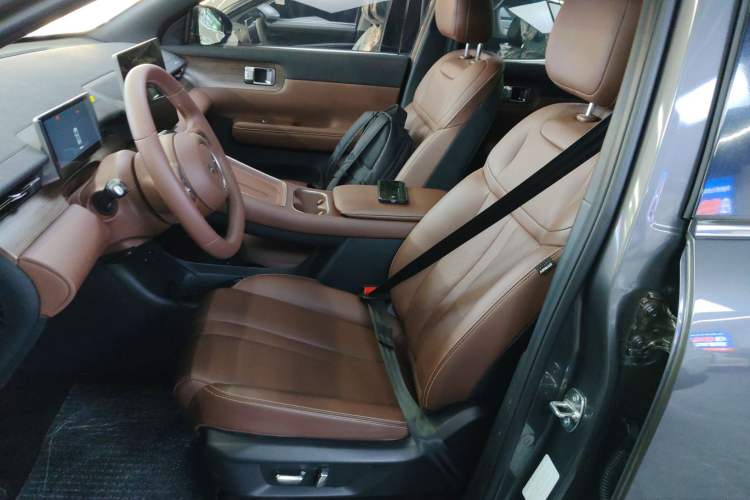 Used Wuling Xingguang S 2024 130km Flagship Version Left Front Seat