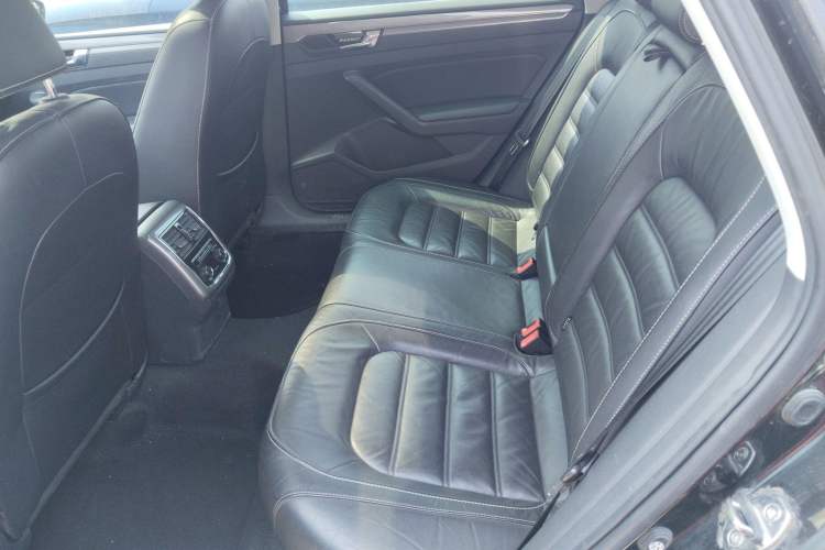 Used Volkswagen Passat 2016 330TSI DSG Luxury Edition Left Rear Seat