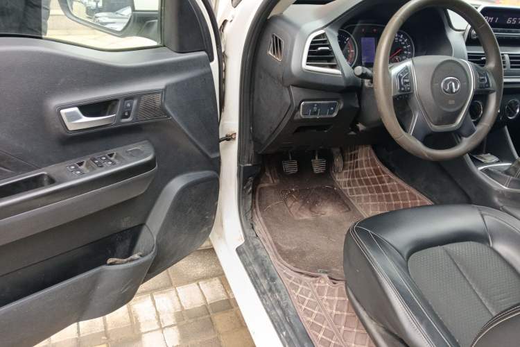 Used Great Wall Wingle 7 2021 2.0T Diesel Two-Wheel Drive Value Edition Big Double GW4D20M
