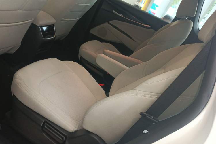 Used SAIC MAXUS Dajia 5 2022 430 km Elite Version 7-Seater