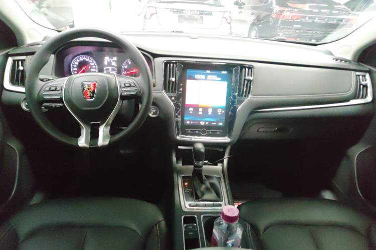 Used Roewe i6 2019 PLUS 1.6L CVT 4G Connected Flagship Deluxe Edition
