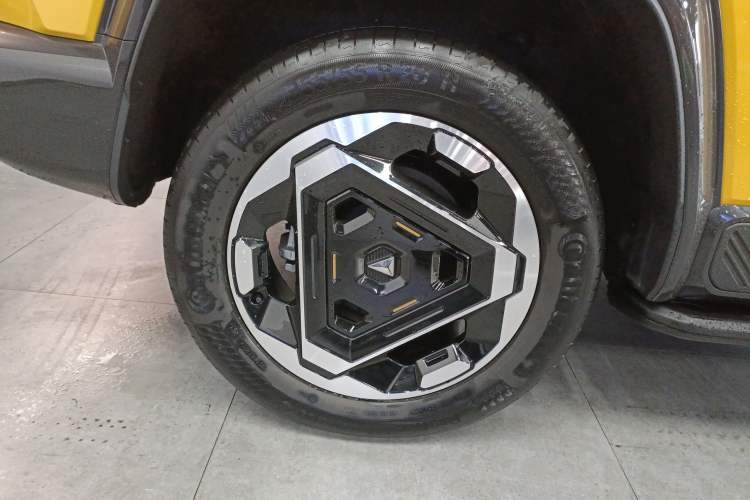 Used Deepal G318 2025 Worry-Free Adventure Edition Four-Wheel Drive Secret Realm Version
