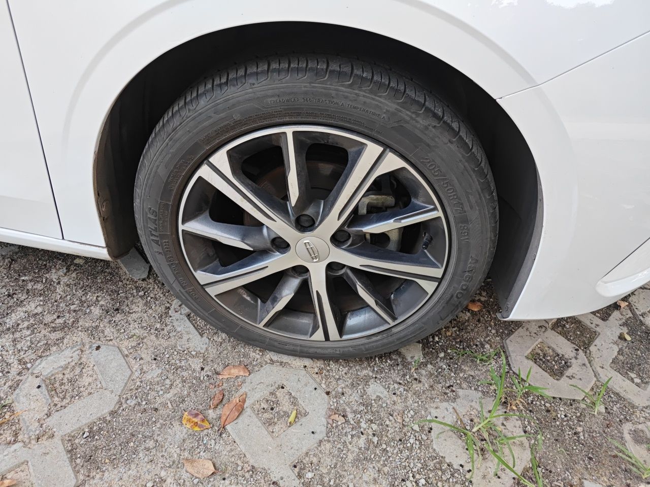 Geely Auto Emgrand 2022 4th Generation 1.5L CVT Luxury Model - Premium — снимка 8