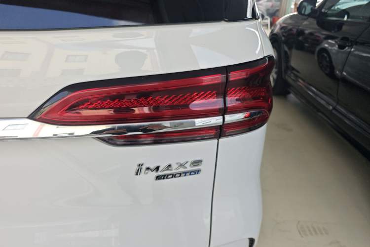 Used Roewe iMAX8 2021 400TGI Supreme Series Ultimate Edition
