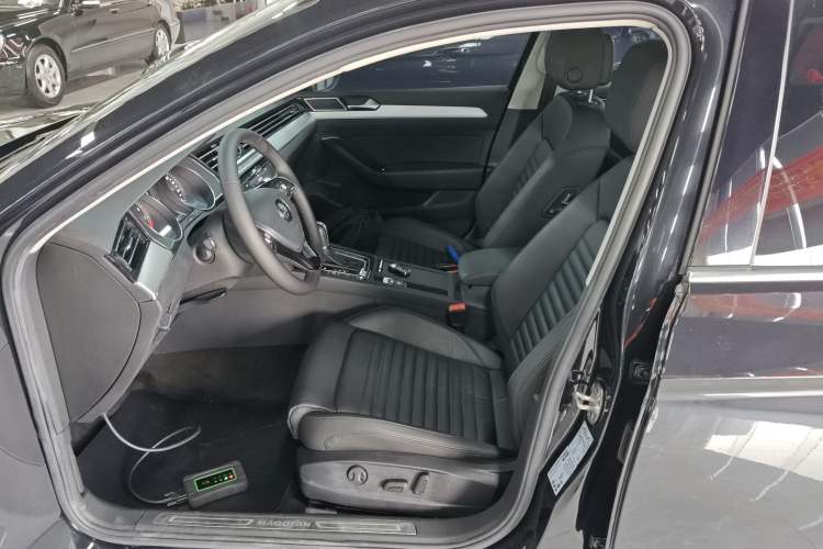 Used Volkswagen Magotan 2019 330TSI DSG Leading Edition China V Standard