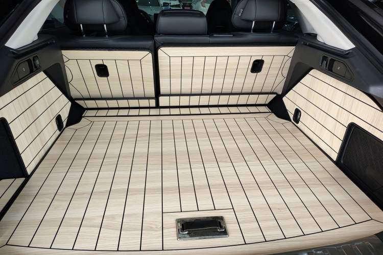 Used Zeekr 001 2022 Long-Range Dual-Motor WE Edition Trunk