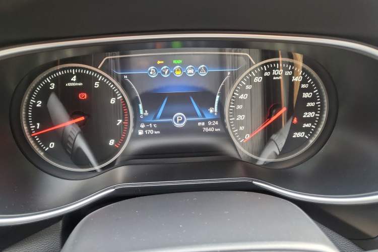 Used Hongqi H5 2022 Classic Model Facelift 1.8T Automatic Smart Connect Flagship Edition
