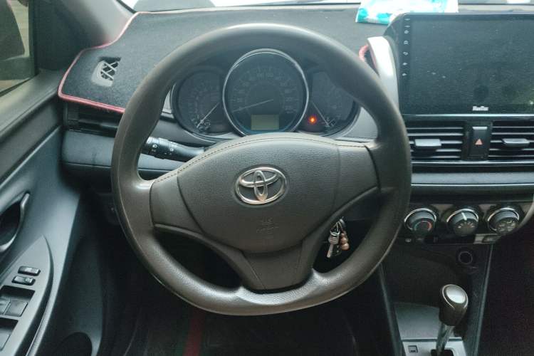 Used Toyota Vios 2014 1.5L Automatic ZhiShang Edition Steering Wheel