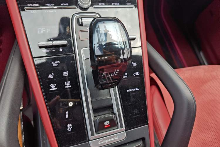 Used Porsche Cayenne E-Hybrid 2023 Cayenne E-Hybrid 2.0T
