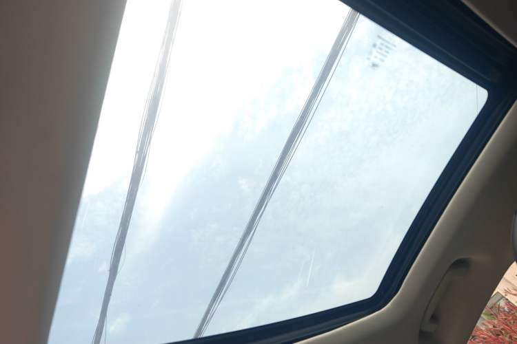 Used Ford Edge 2016 EcoBoost 245 Two-Wheel-Drive Titanium 7-Seater Headliner