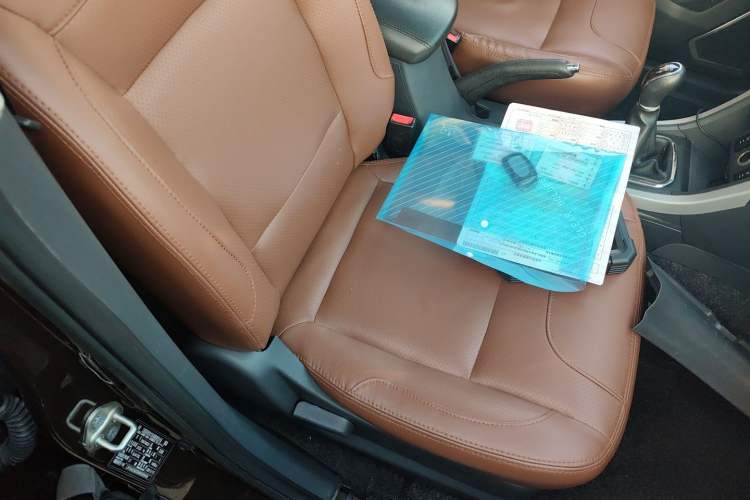 Used BAIC Changhe M70 2017 1.5L manual aviation cabin
