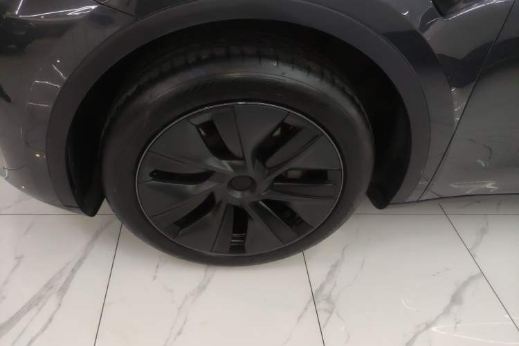 Used Tesla Model Y 2024 Rear-Wheel-Drive Version
