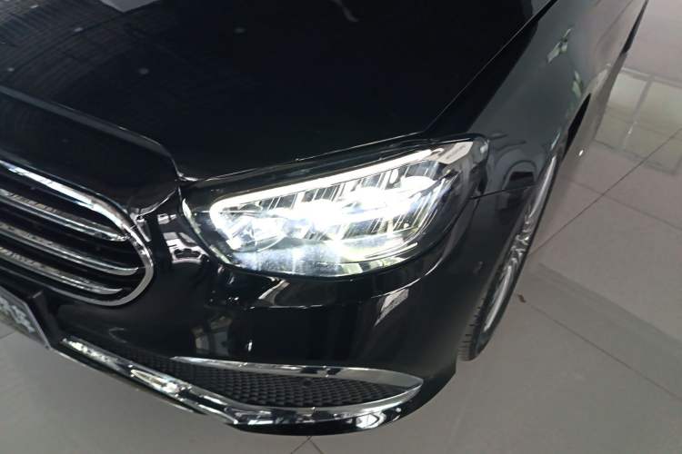 Used Mercedes-Benz E-Class 2023 Updated E 300 L Fashion Edition
