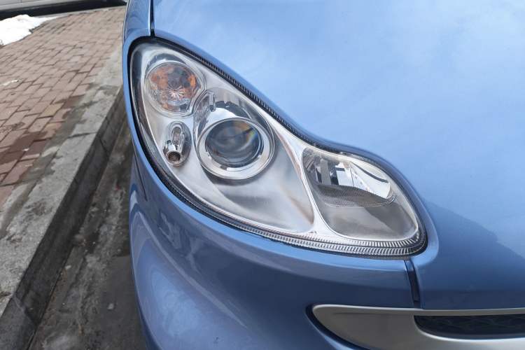 Used smart fortwo 2011 1.0 MHD Convertible Orange Edition
