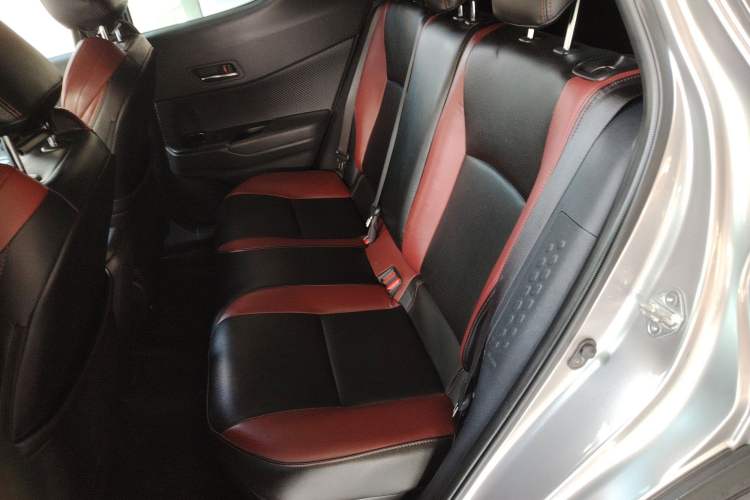 Used Toyota IZOA 2021 Dual-Motor 2.0L Yi Xing Edition