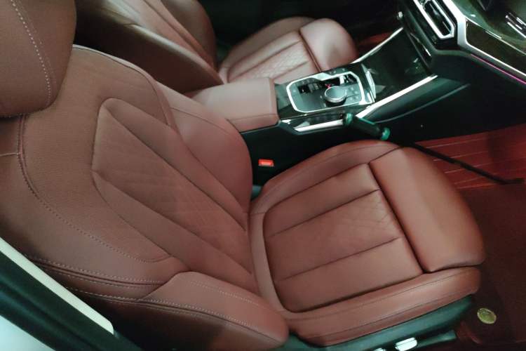 Used BMW 3 Series 2023 325Li M Sport Package Right Front Seat