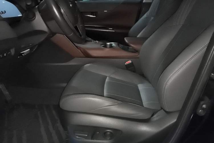 Used Toyota Harrier 2022 2.0L CVT Two-Wheel Drive Flagship Edition Left Front Seat