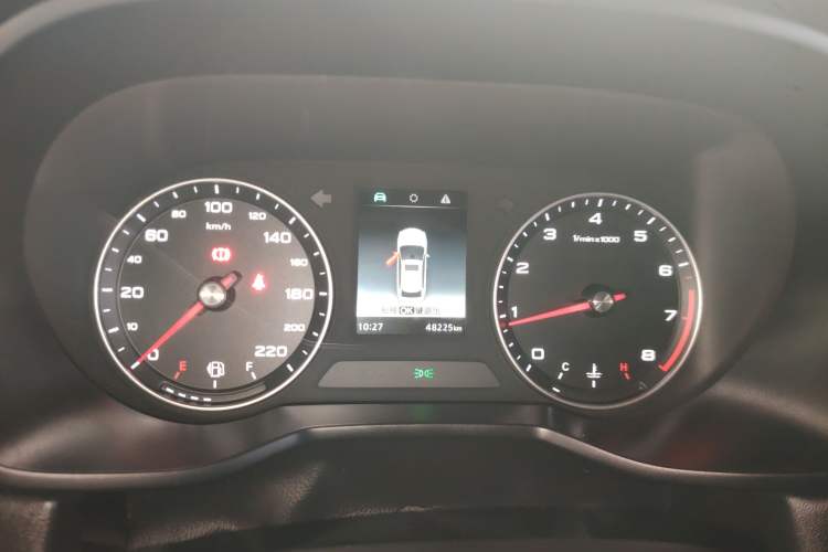 Used Roewe i5 2020 1.5L Manual 4G Connect Leehao Flagship Edition
