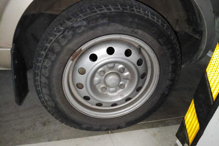 Used Wuling Rongguang 2011 1.2L Base Version