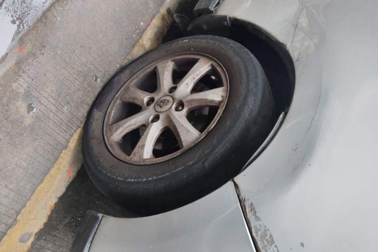 Used CHANGAN KAICHENG Ounuo S 2015 1.5L Jin Ouno Standard Model Right Front Wheel Hub