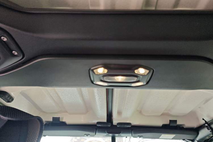 Used Jeep Wrangler 2021 2.0T Robin Hood Four-Door Edition
