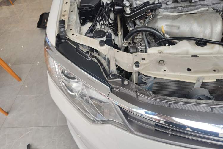 Used Toyota Camry 2015 2.0G Premier Edition Right Front Headlight