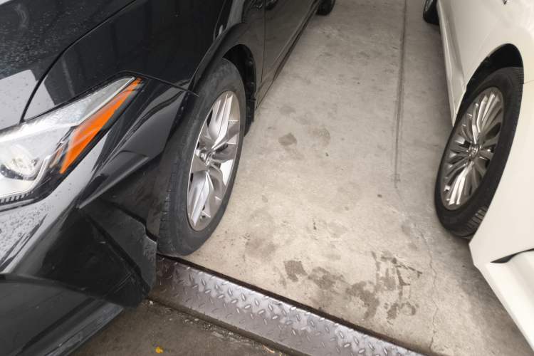 Used Toyota Avalon 2019 2.0L Luxury Edition China VI Standard