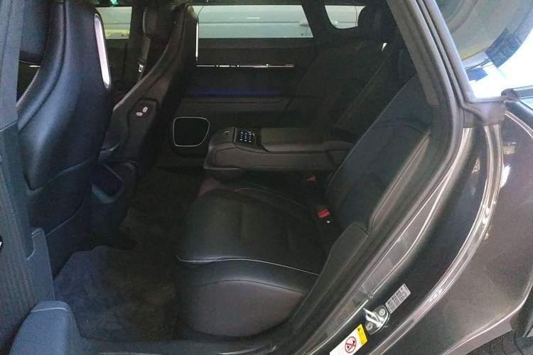 Used Avatr 12 2025 Ultra Extended-Range Edition
