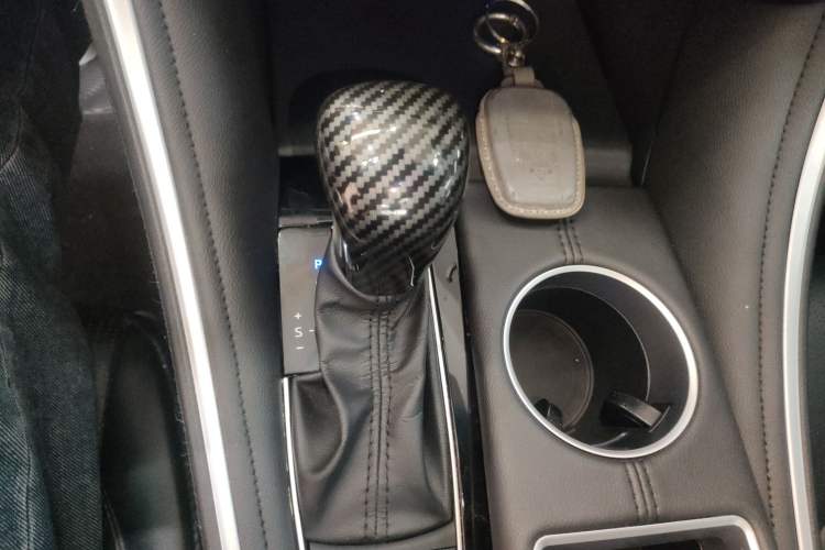 Used Toyota Avalon 2022 Dual-Engine 2.5L XLE Premium Edition
