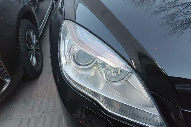 Used Mercedes-Benz R-Class 2014 R 320 4MATIC Business Model Right Front Headlight