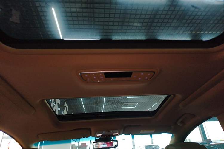 Used Buick GL8 2020 ES Land Cruiser 653T Luxury Model
