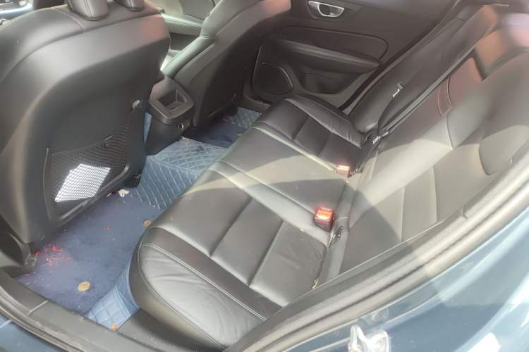 Used Volvo S60 2020 T4 Zhiyi Luxury Edition
