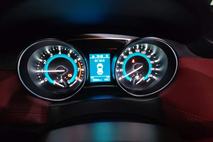 Used Haval H1 2016 Blue Label 1.5L AMT Luxury Model