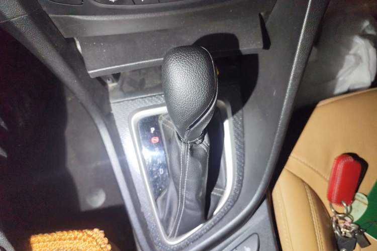 Used Buick Excelle GX 2019 18T Automatic Connected Flagship Version China VI Standard Gear Lever