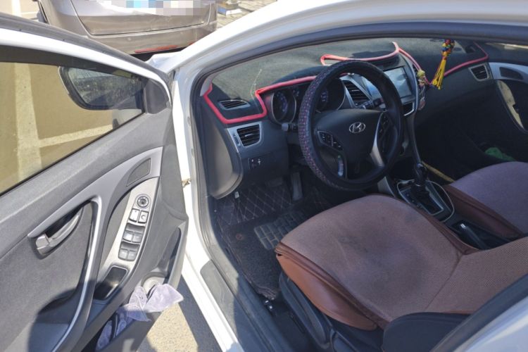 Used Hyundai Elantra (5th Generation / Langdong) 2016 1.6L Automatic Smart Version Driver Seat