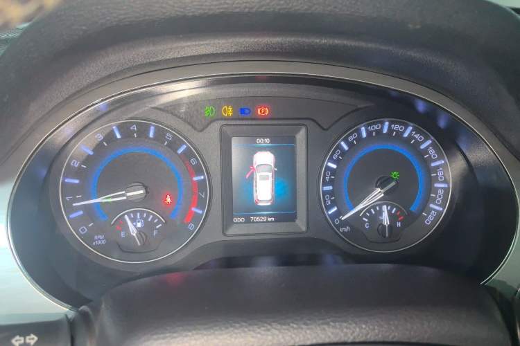 Used Haval H2 2018 Red-Label 1.5T Manual Two-Wheel Drive Luxury Model