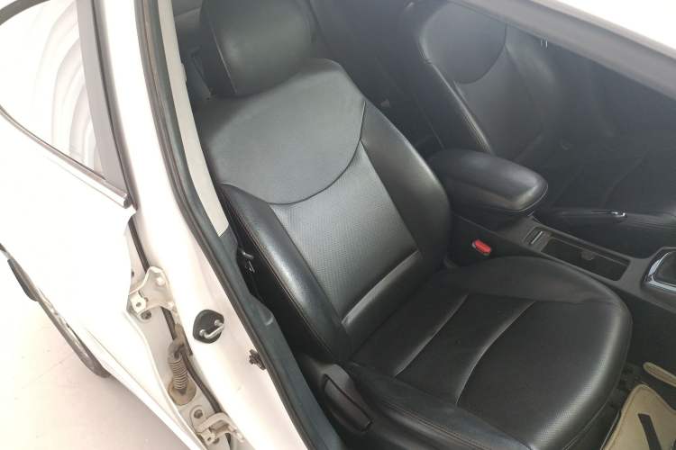 Used Hyundai Elantra (5th Generation / Langdong) 2015 1.6L Manual Leading Model
