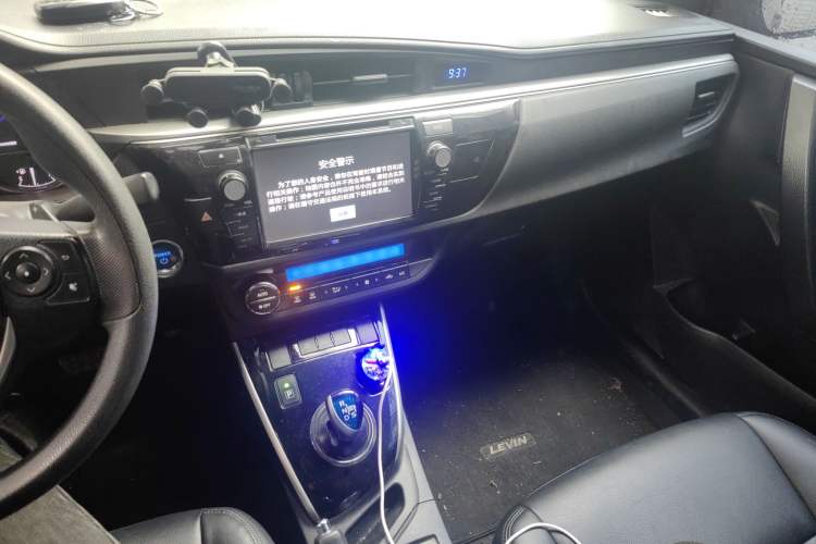 Used Toyota Levin 2016 Dual-Engine 1.8H GS E-CVT Elite Model with Sunroof