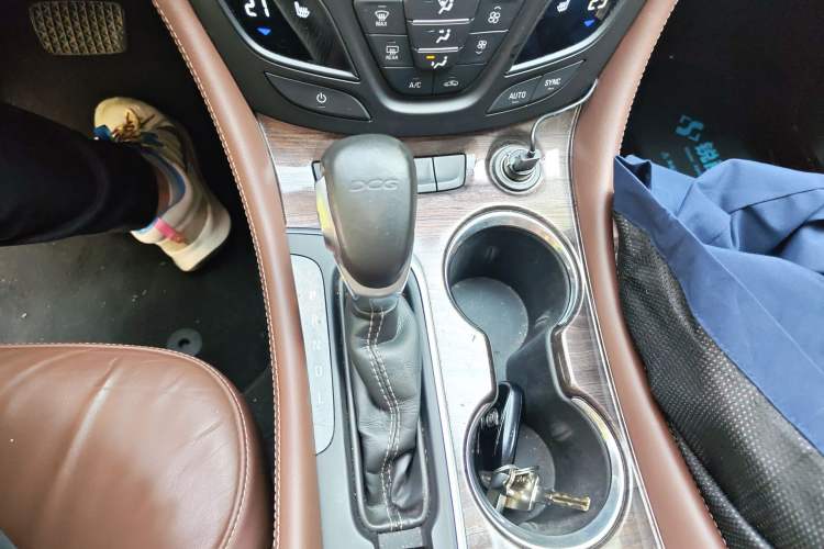 Used Buick Envision 2017 20T Two-Wheel Drive Elite Version
