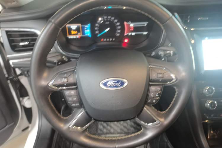 Used Ford Taurus 2017 EcoBoost 245 Fashion Edition
