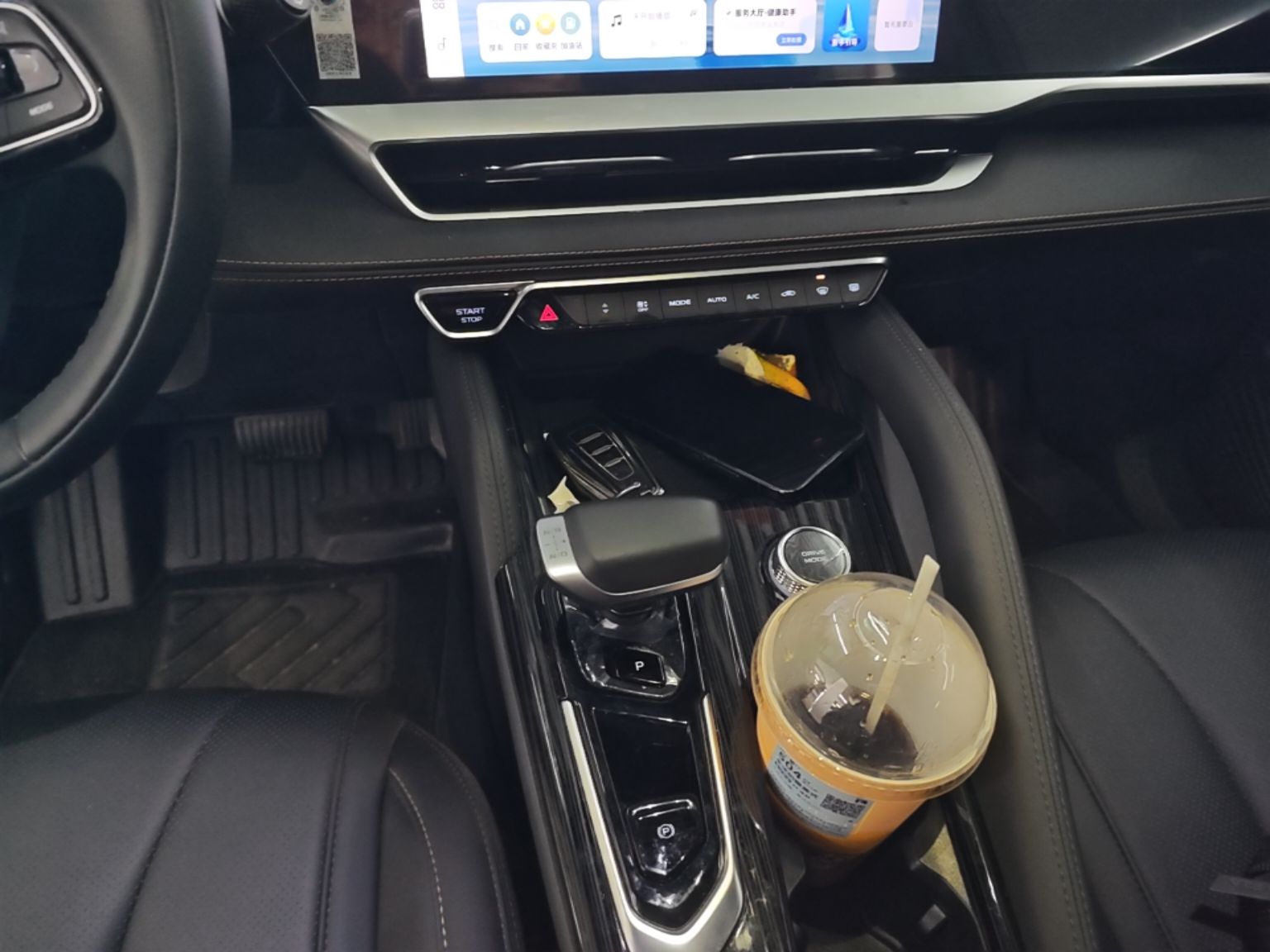 Geely Auto Monjaro L 2024 2.0TD DCT EVO Two-Wheel Drive Long-Range Version — снимка 16