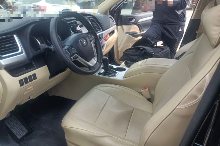 Used Toyota Highlander 2021 2.0T Four-Wheel Drive Elite Edition 7-Seater Left Front Seat