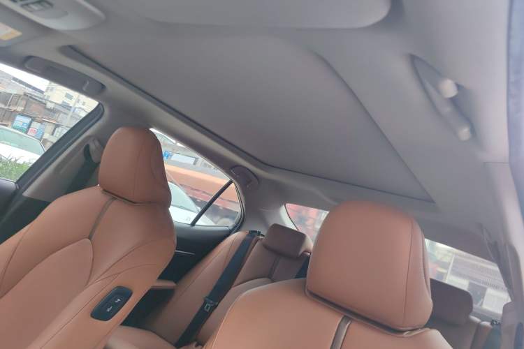 Used Toyota Camry 2021 2.5G Luxury Edition Headliner