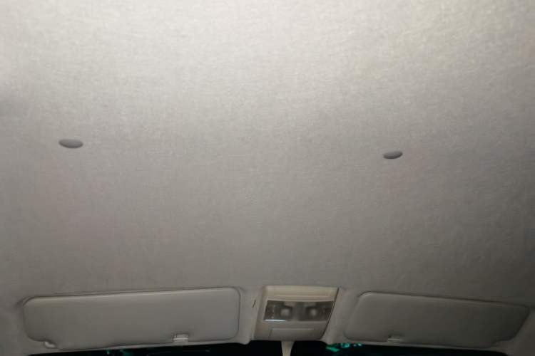 Used Jinbei New Hiace S 2023 1.5L Wealth Edition Passenger Van 5/6/7-Seater Non-Air-Conditioned Version SWC15M