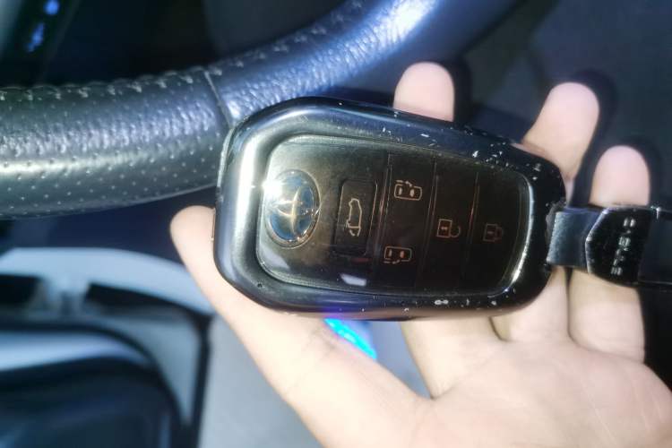 Used Toyota SIENNA 2021 2.5L Hybrid Premium Edition