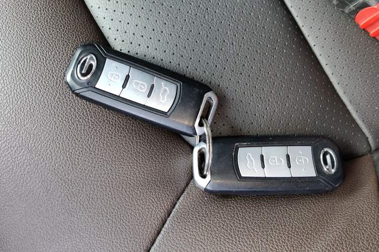 Used GAC Trumpchi GS4 2017 235T Automatic Two-Wheel Drive Luxury Smart Connectivity Version
