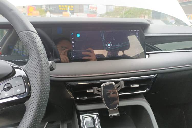 Used Roewe i5 2023 1.5L CVT Luxury Edition