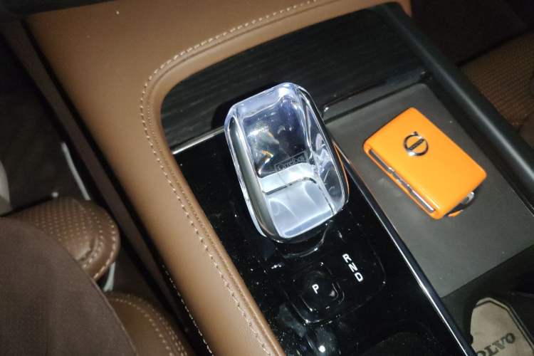 Used Volvo XC90 2024 B6 Zhiya Luxury 7-Seater
