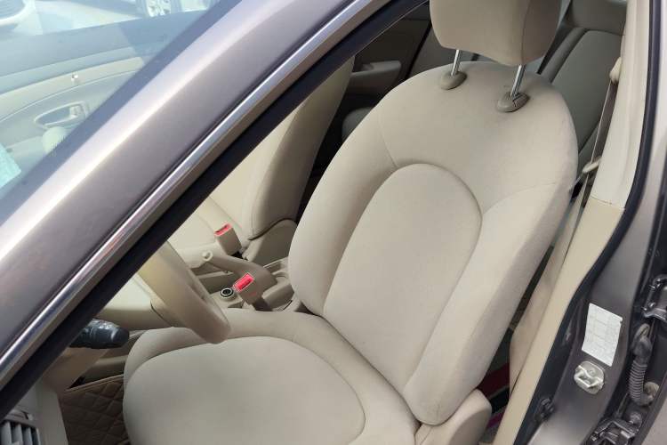 Used Nissan Sylphy 2016 Classic 1.6XE Manual Leading Edition
